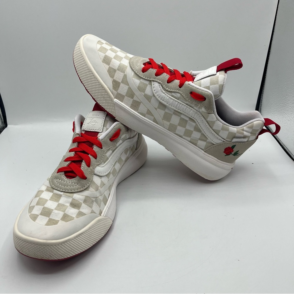 Vans "Off The Wall" Leila Checkered Floral Hurst Rose Unisex Men's 8 Women's 9.5